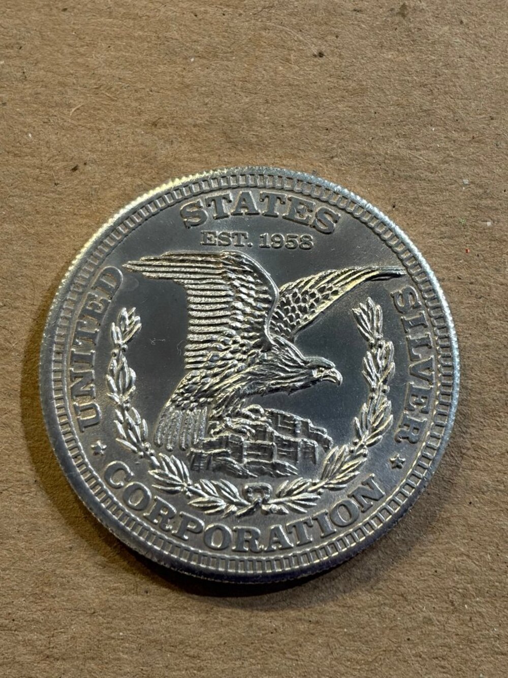 US Silver Corporation 1974 Eagle 1 oz 0.999 pure silver coin